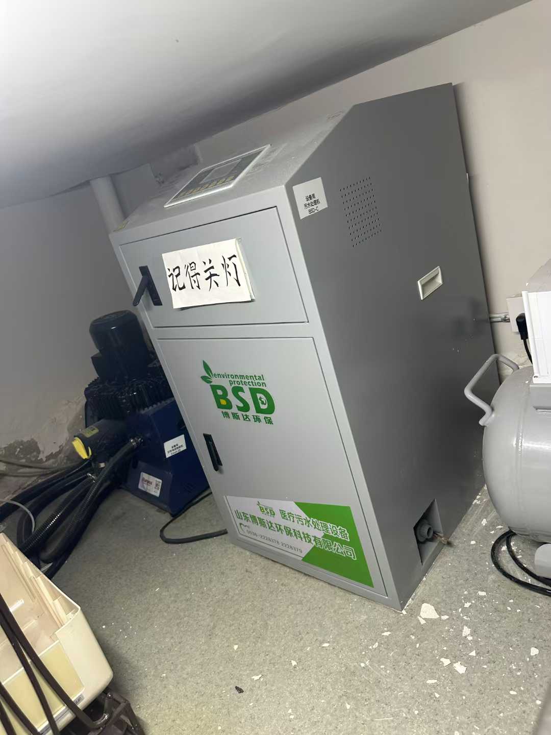 新款名片.jpg